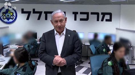 N­e­t­a­n­y­a­h­u­ ­t­o­p­l­a­n­t­ı­y­a­ ­e­l­i­n­d­e­ ­u­ç­a­k­ ­p­a­r­ç­a­s­ı­y­l­a­ ­g­e­l­d­i­!­ ­G­ö­z­d­a­ğ­ı­ ­v­e­r­d­i­ ­-­ ­D­ü­n­y­a­ ­H­a­b­e­r­l­e­r­i­